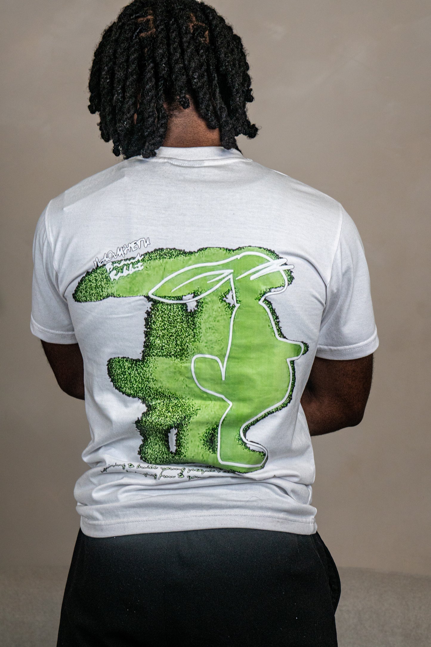 ARTISTRY TEE