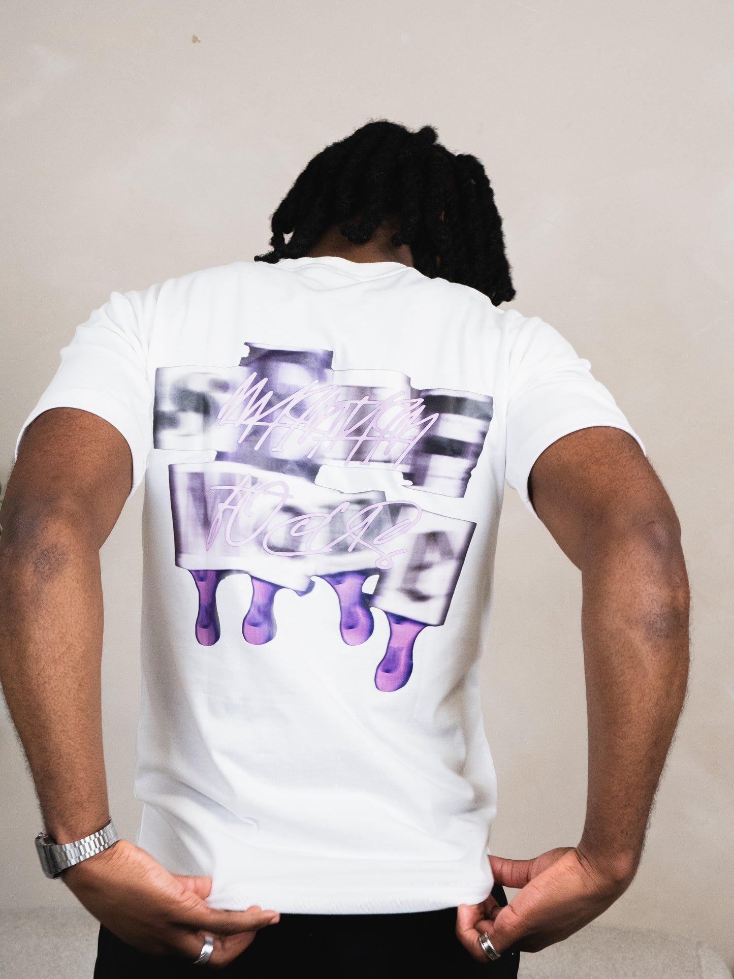 ARTISTRY TEE